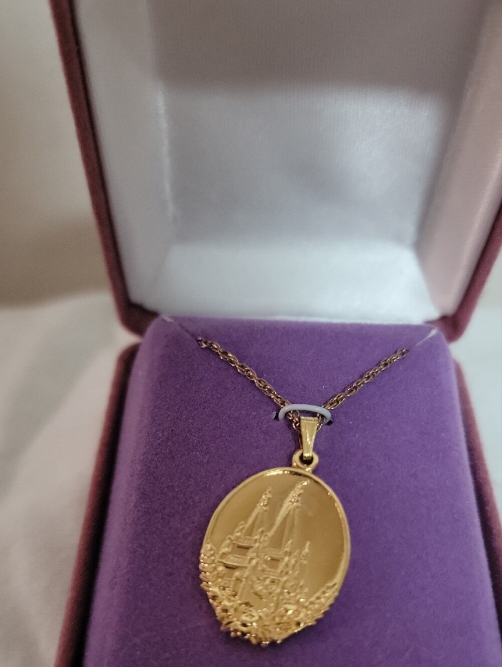 Young Women Personal Progress Vintage Award Medallion Pendant LDS Mormon YW Gold - Picture 3 of 7